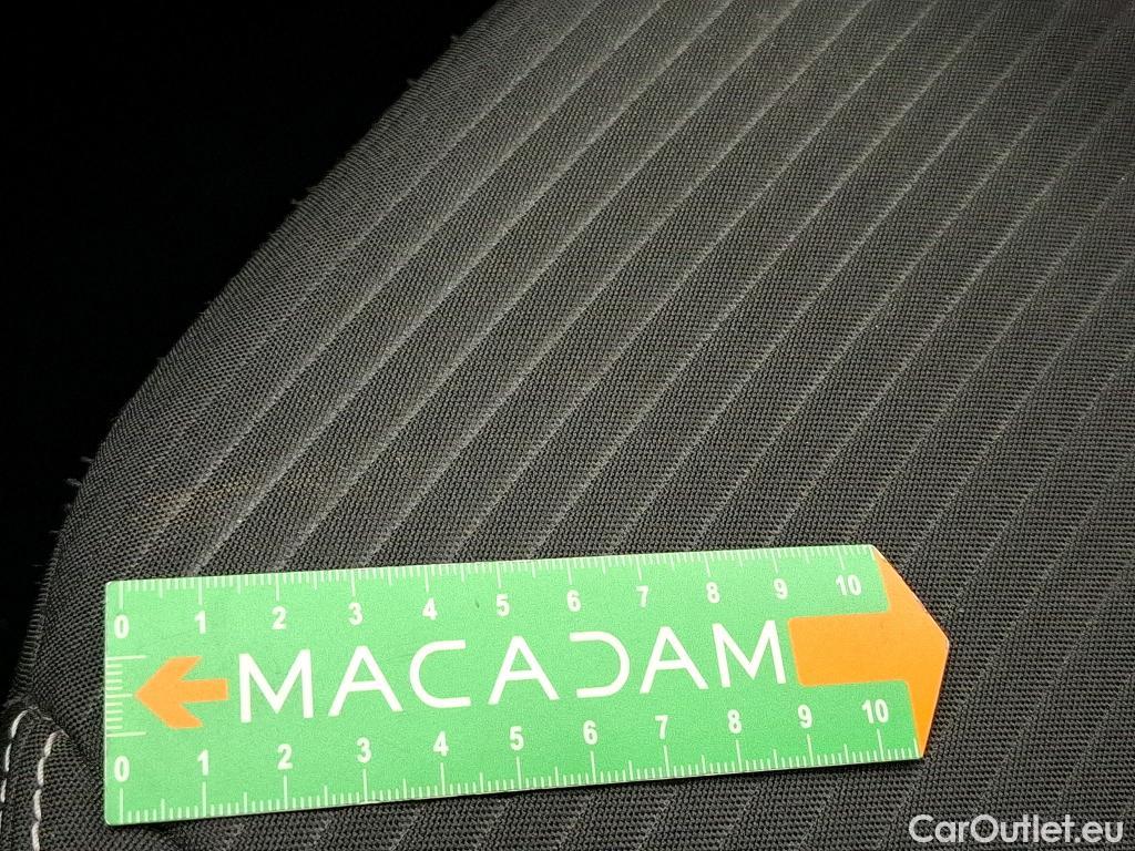  Ford  Kuga FORD  / 2019 / 5P / SUV 2.5 Dur 225 hybrid PHEV Pshift Titanium #103