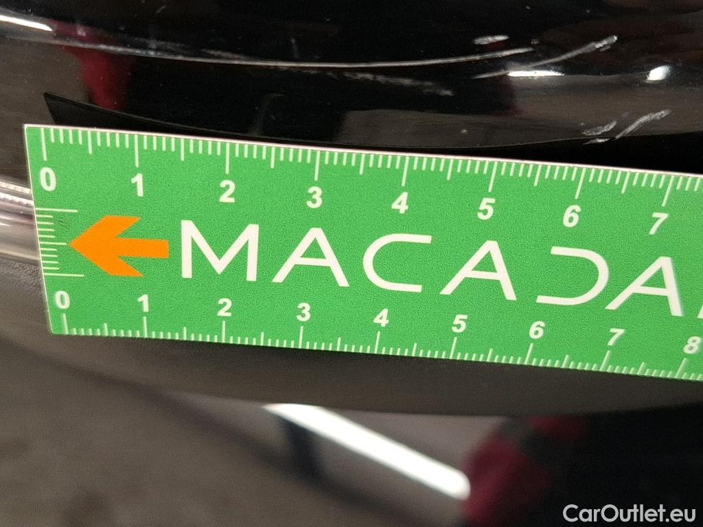  Ford  Kuga FORD  / 2019 / 5P / SUV 2.5 Dur 225 hybrid PHEV Pshift Titanium #130