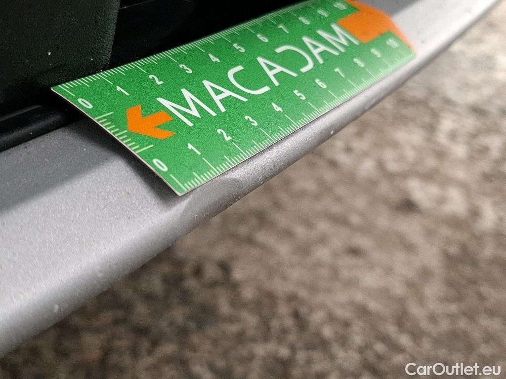  Ford  Kuga FORD  / 2019 / 5P / SUV 2.5 Dur 225 hybrid PHEV Pshift Titanium #37