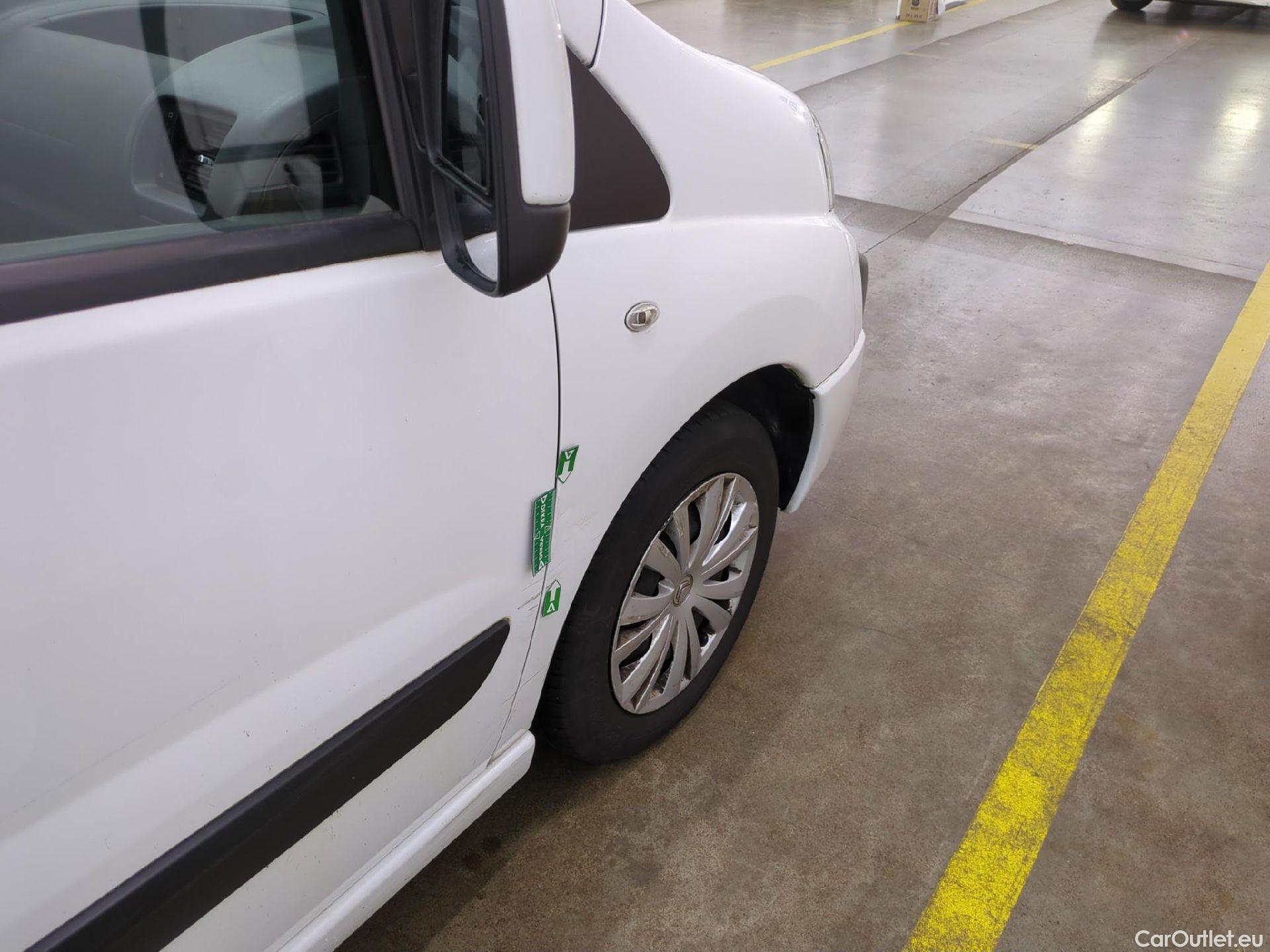  Citroen  Jumpy CITROEN  Multispace 4p Combi L1H1 HDi 125 BVM6 Confort 8/9 places #46