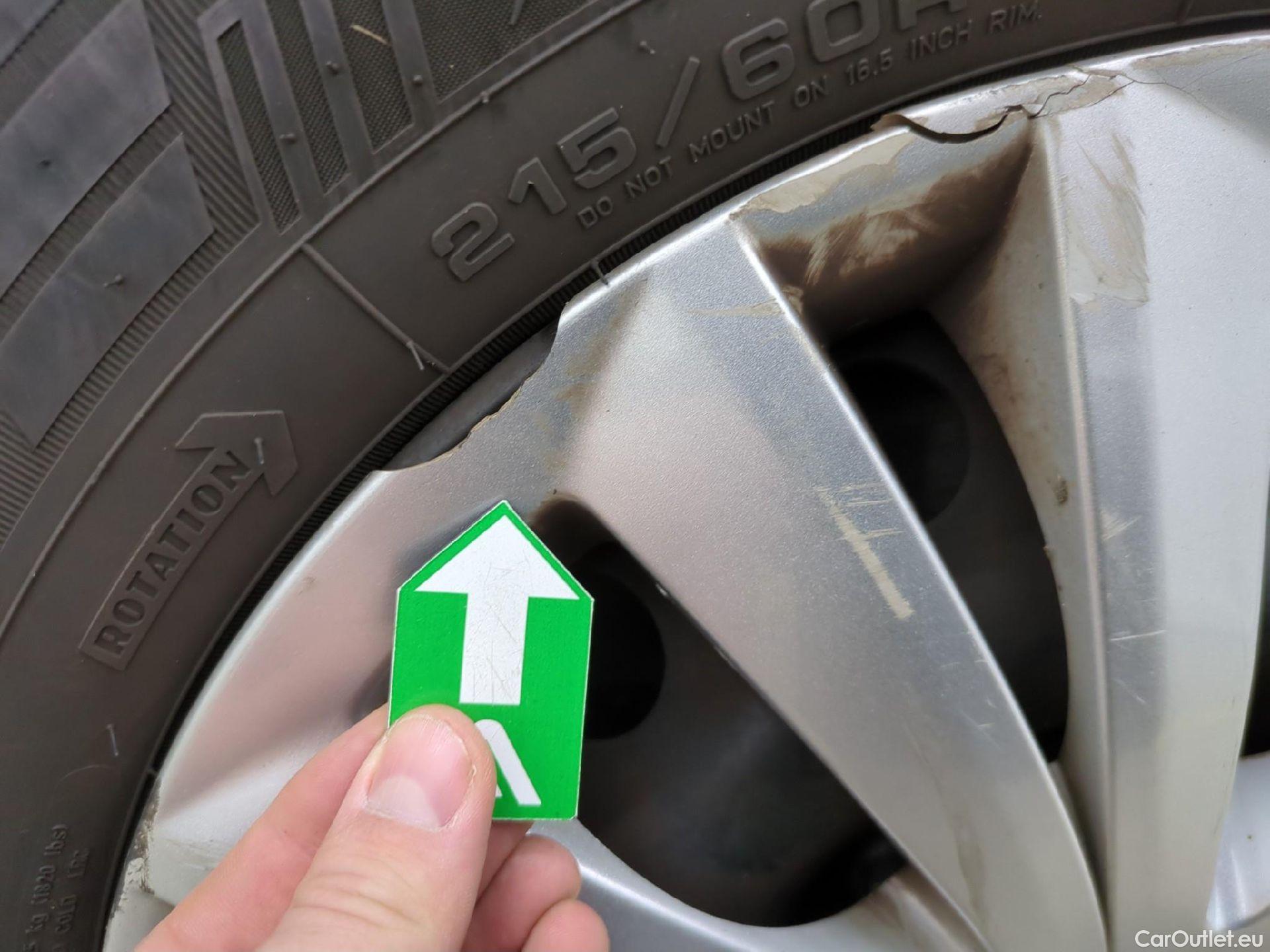  Citroen  Jumpy CITROEN  Multispace 4p Combi L1H1 HDi 125 BVM6 Confort 8/9 places #28