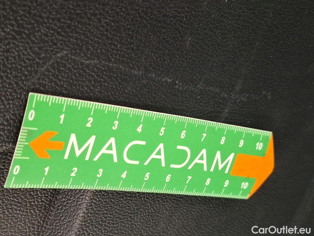  Ford  Kuga FORD  / 2019 / 5P / SUV 2.5 Dur 225 hybrid PHEV Pshift Titanium #75