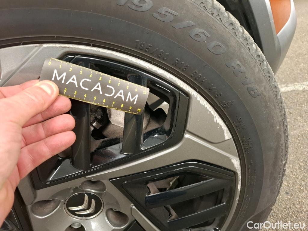  Citroen  C4  Berline Feel Pack 1.5 BlueHDI 130CV BVA8 E6d #4