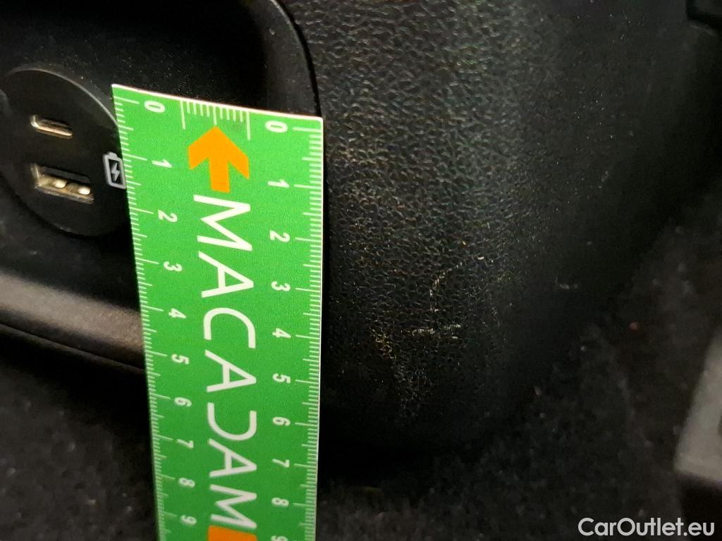  Ford  Kuga FORD  / 2019 / 5P / SUV 2.5 Dur 225 hybrid PHEV Pshift Titanium #87