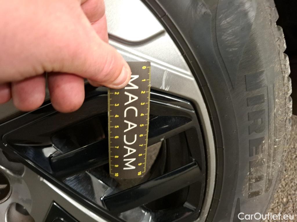  Citroen  C4  Berline Feel Pack 1.5 BlueHDI 130CV BVA8 E6d #9