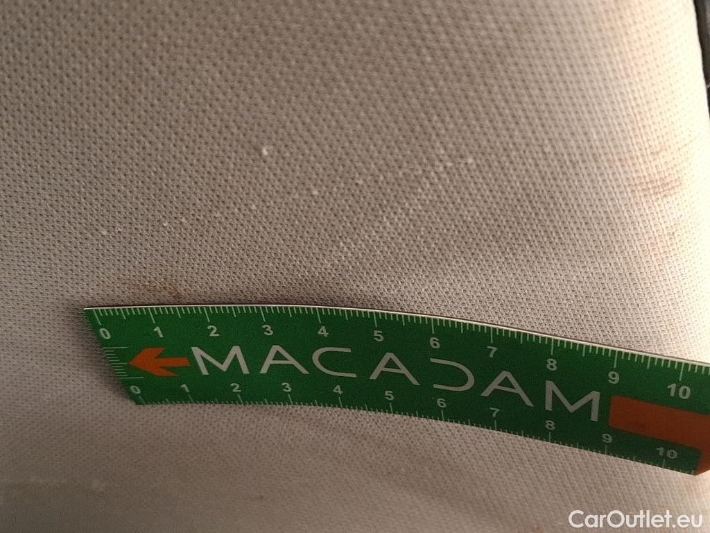  Ford  Kuga FORD  / 2019 / 5P / SUV 2.5 Dur 225 hybrid PHEV Pshift Titanium #83