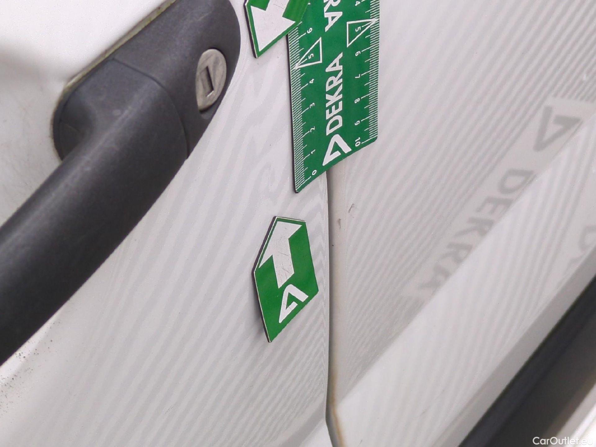  Citroen  Jumpy CITROEN  Multispace 4p Combi L1H1 HDi 125 BVM6 Confort 8/9 places #52