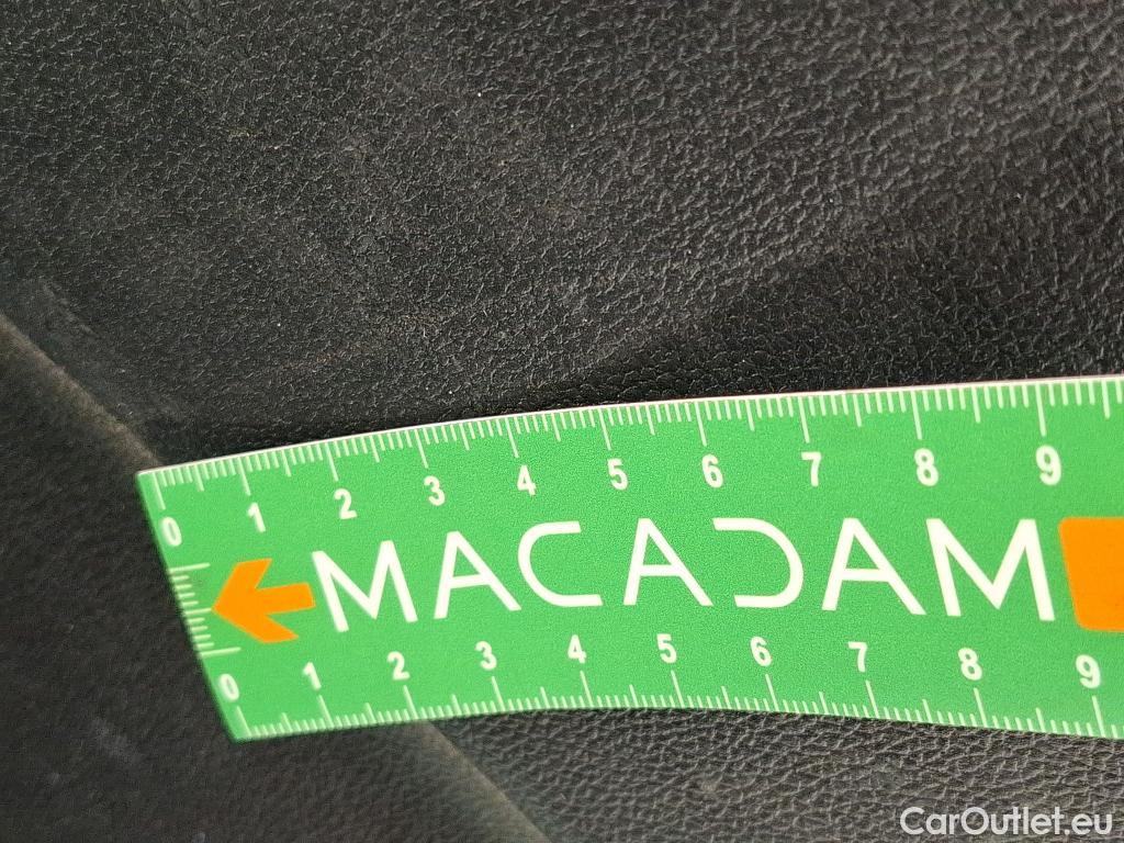  Ford  Kuga FORD  / 2019 / 5P / SUV 2.5 Dur 225 hybrid PHEV Pshift Titanium #80