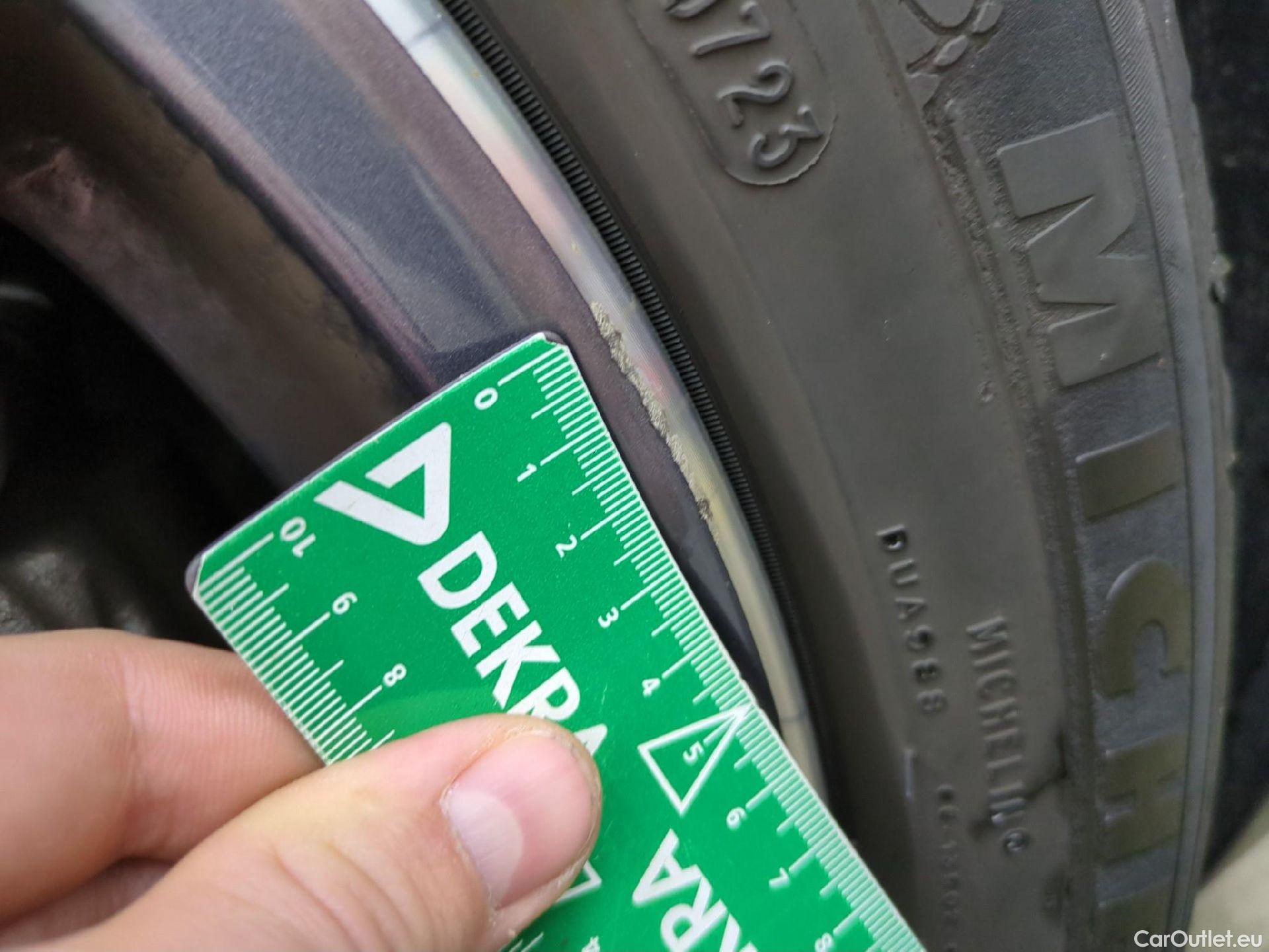  Bmw  X2 Série  sDrive 18i Lounge 1.5 135CV BVA7 E6d #13