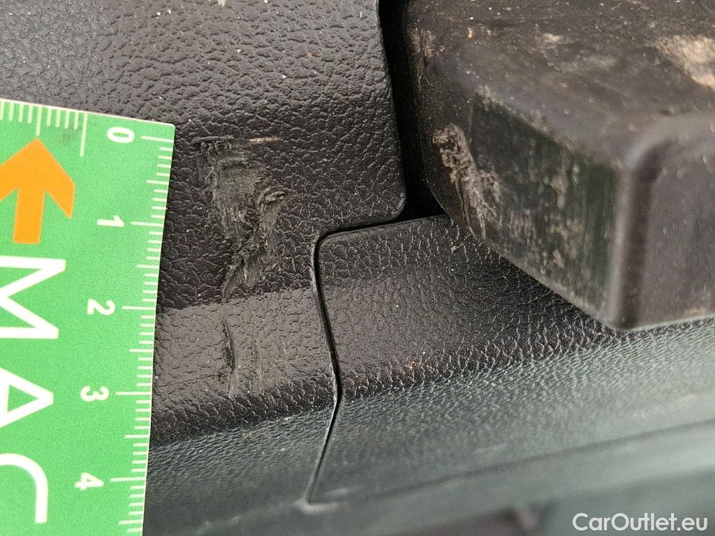  Ford  Kuga FORD  / 2019 / 5P / SUV 2.5 Dur 225 hybrid PHEV Pshift Titanium #76