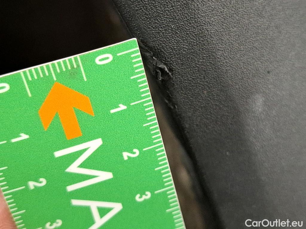  Ford  Kuga FORD  / 2019 / 5P / SUV 2.5 Dur 225 hybrid PHEV Pshift Titanium #96