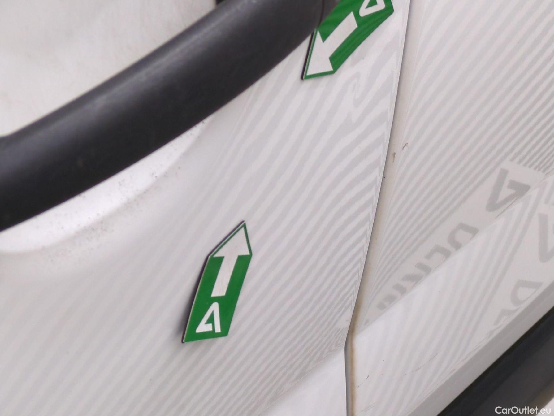  Citroen  Jumpy CITROEN  Multispace 4p Combi L1H1 HDi 125 BVM6 Confort 8/9 places #53