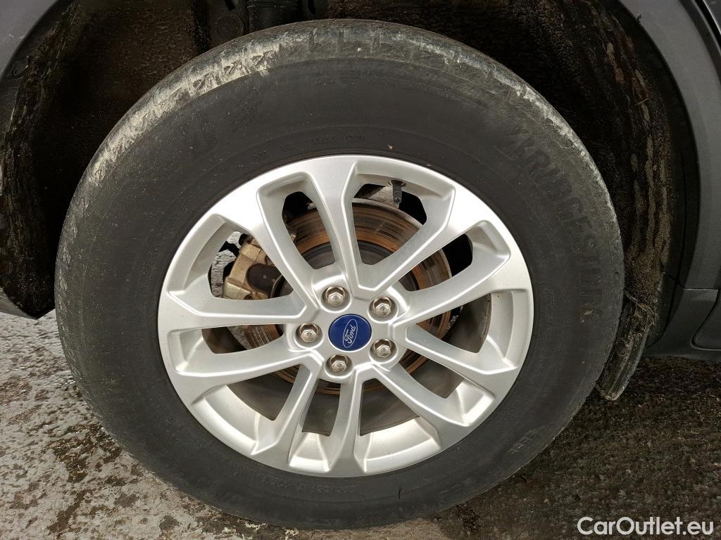  Ford  Kuga FORD  / 2019 / 5P / SUV 2.5 Dur 225 hybrid PHEV Pshift Titanium #33