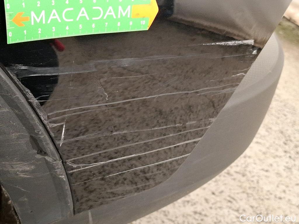  Ford  Kuga FORD  / 2019 / 5P / SUV 2.5 Dur 225 hybrid PHEV Pshift Titanium #40