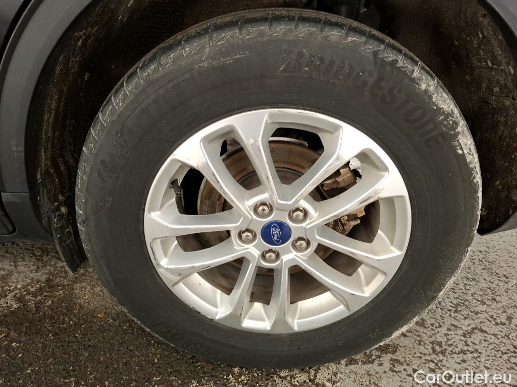  Ford  Kuga FORD  / 2019 / 5P / SUV 2.5 Dur 225 hybrid PHEV Pshift Titanium #30