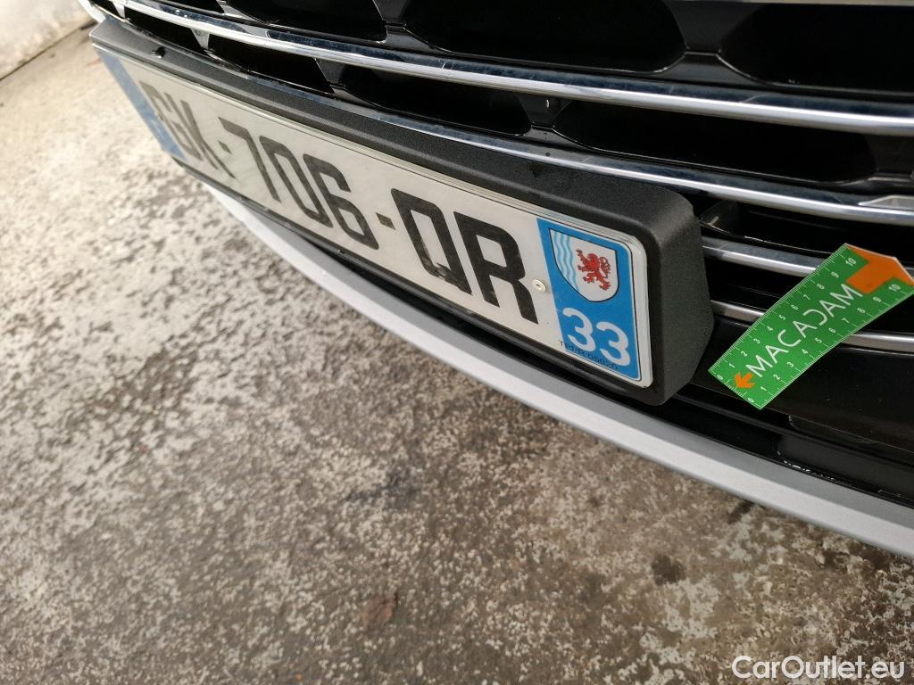  Ford  Kuga FORD  / 2019 / 5P / SUV 2.5 Dur 225 hybrid PHEV Pshift Titanium #99