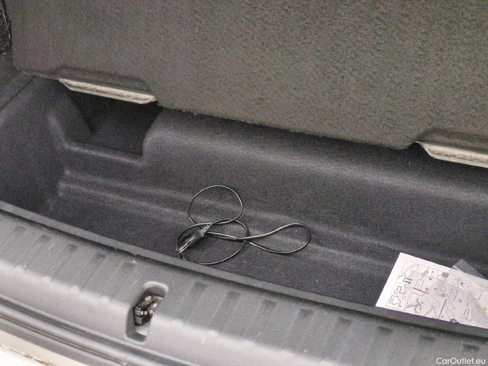  Bmw  X1 BMW  / 2022 / 5P / SUV xDrive25e Business Design DKG7 #13