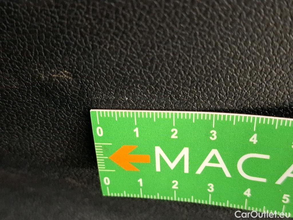  Ford  Kuga FORD  / 2019 / 5P / SUV 2.5 Dur 225 hybrid PHEV Pshift Titanium #90