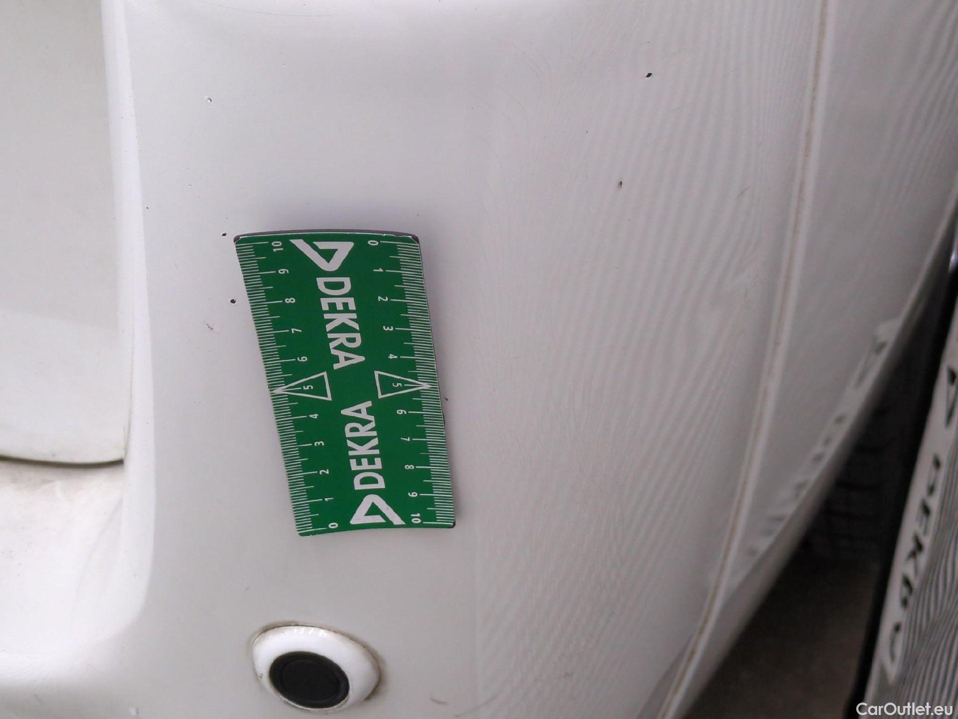  Citroen  Jumpy CITROEN  Multispace 4p Combi L1H1 HDi 125 BVM6 Confort 8/9 places #33