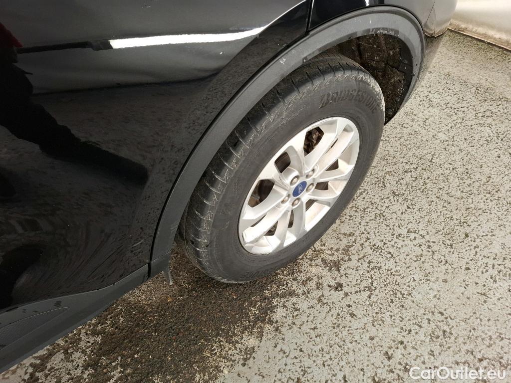  Ford  Kuga FORD  / 2019 / 5P / SUV 2.5 Dur 225 hybrid PHEV Pshift Titanium #29