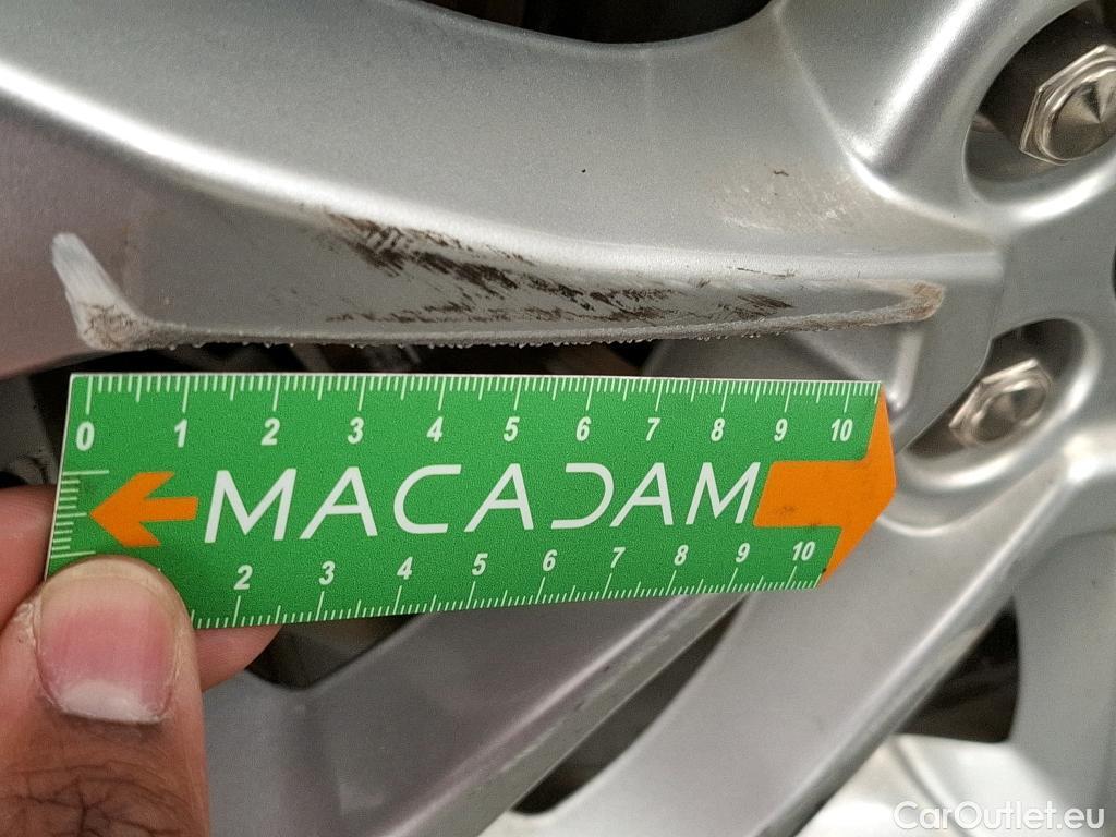  Ford  Kuga FORD  / 2019 / 5P / SUV 2.5 Dur 225 hybrid PHEV Pshift Titanium #57