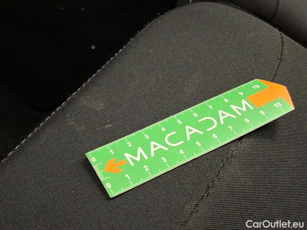  Ford  Kuga FORD  / 2019 / 5P / SUV 2.5 Dur 225 hybrid PHEV Pshift Titanium #121