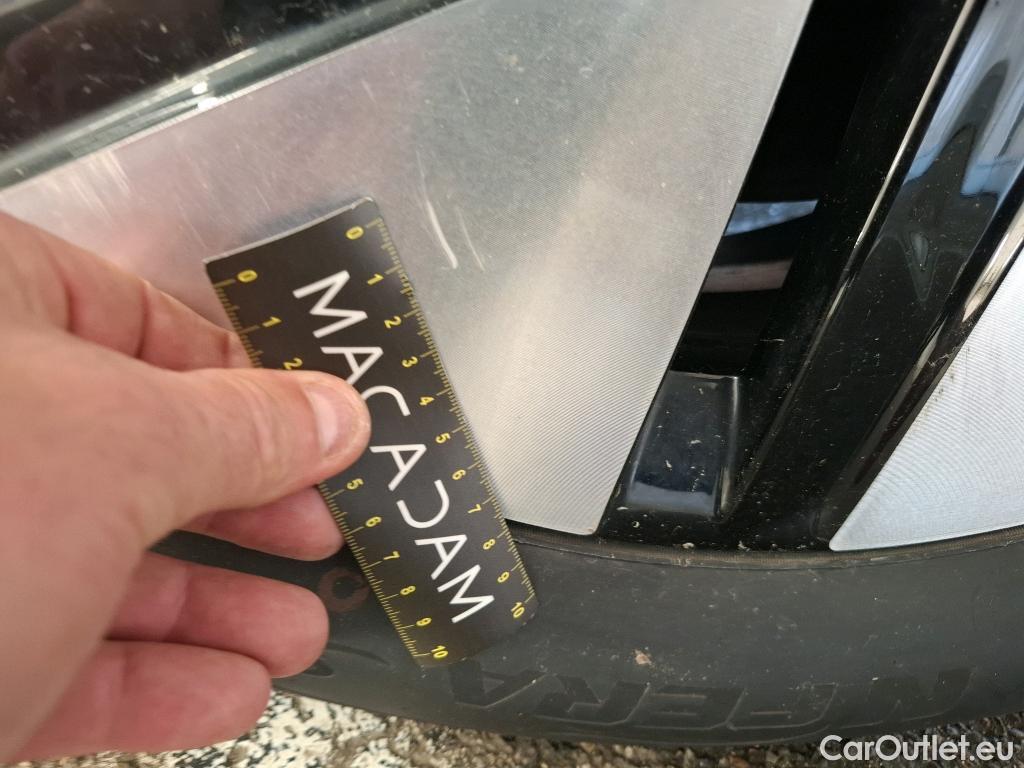  Hyundai   Ioniq Ioniq 6 Creative Electrique 77kWh BVA #19