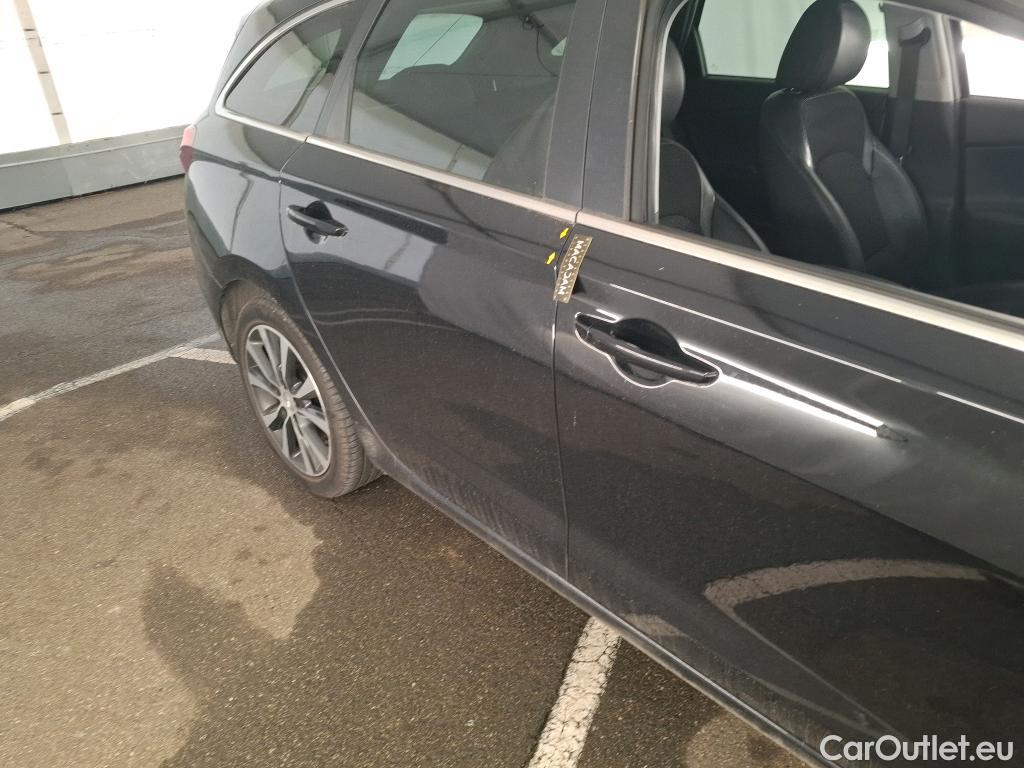  Hyundai  i30  cw Creative 1.6 CRDi 115CV BVA7 E6d #29