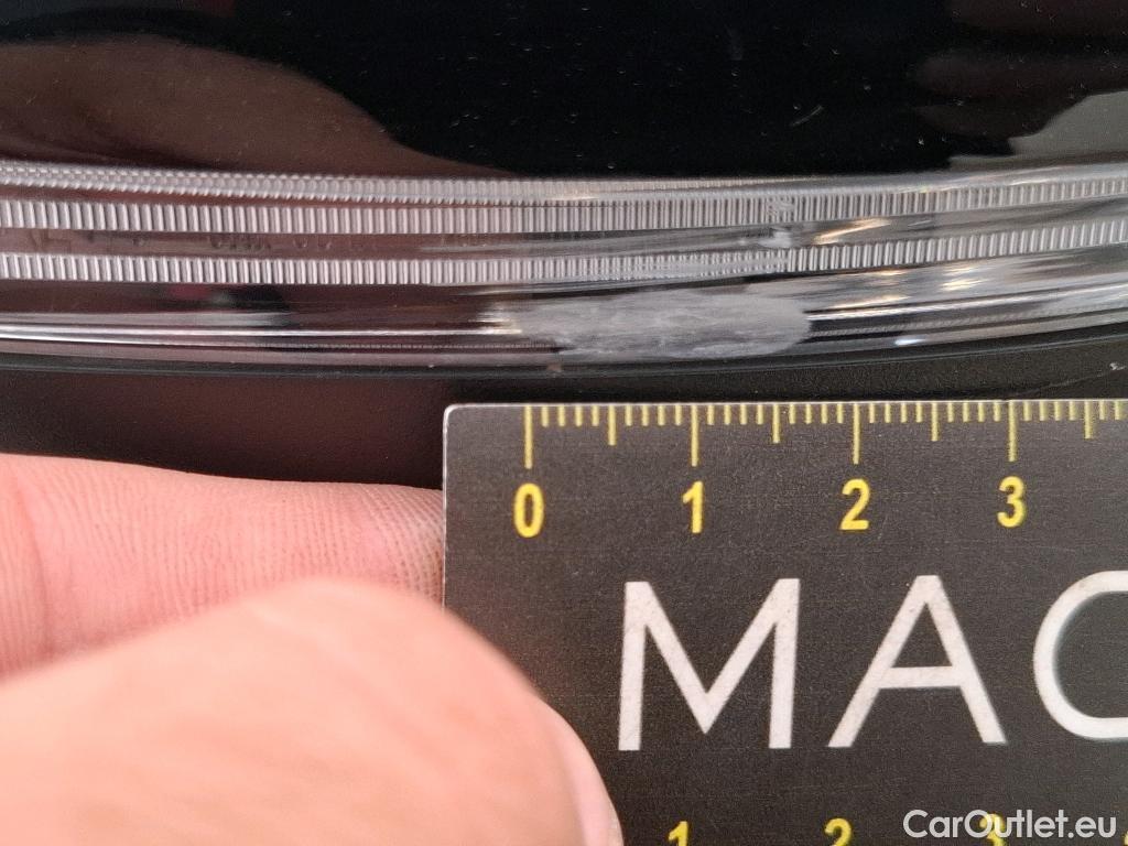  Mercedes  A-Klasse MERCEDES-BENZ Classe A Compact / 2018 / 5P / Berline A 180 AMG Line #30