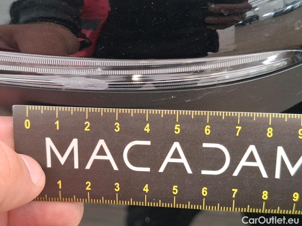  Mercedes  A-Klasse MERCEDES-BENZ Classe A Compact / 2018 / 5P / Berline A 180 AMG Line #31