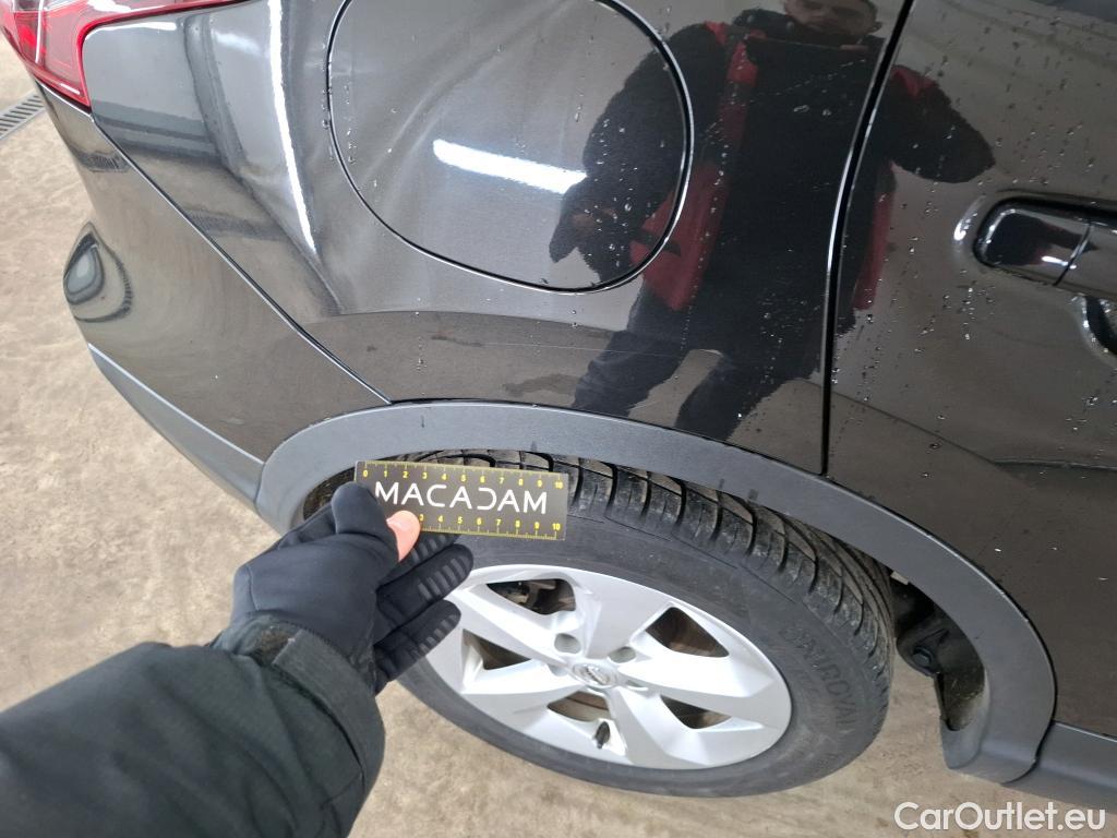  Nissan  Qashqai NISSAN  / 2017 / 5P / Crossover 1.5 DCI 115 DCT Business Edition #33