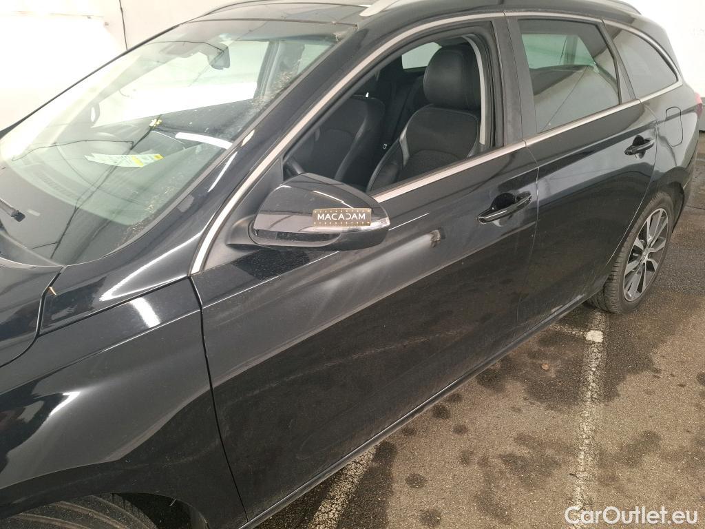  Hyundai  i30  cw Creative 1.6 CRDi 115CV BVA7 E6d #40