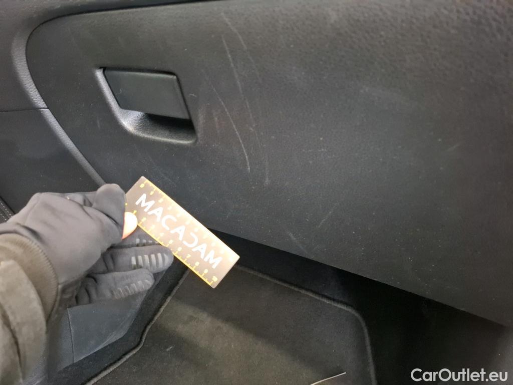  Nissan  Qashqai NISSAN  / 2017 / 5P / Crossover 1.5 DCI 115 DCT Business Edition #3