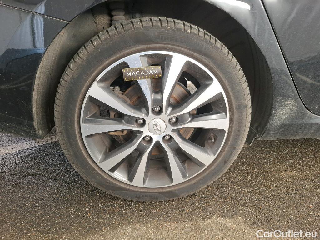  Hyundai  i30  cw Creative 1.6 CRDi 115CV BVA7 E6d #17