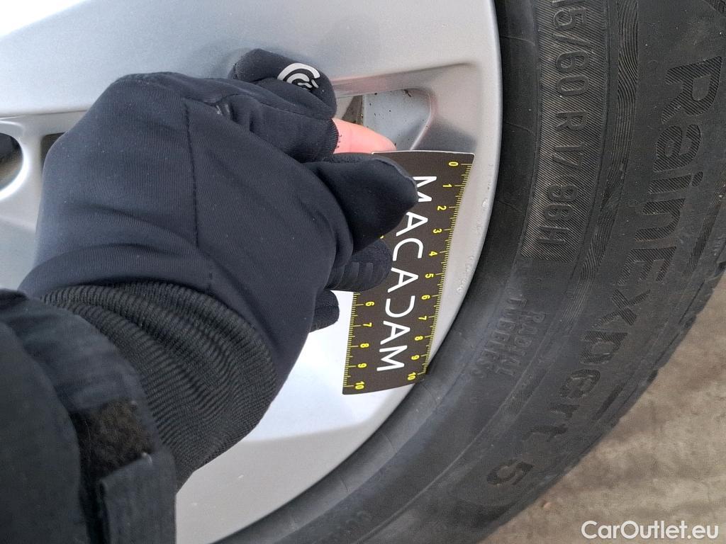  Nissan  Qashqai NISSAN  / 2017 / 5P / Crossover 1.5 DCI 115 DCT Business Edition #20