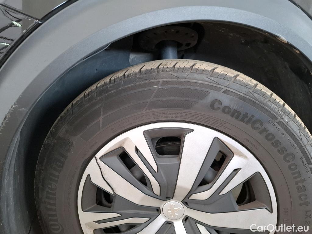  Peugeot  2008  Active Business 1.2 PureTech 100CV BVM6 E6d #32