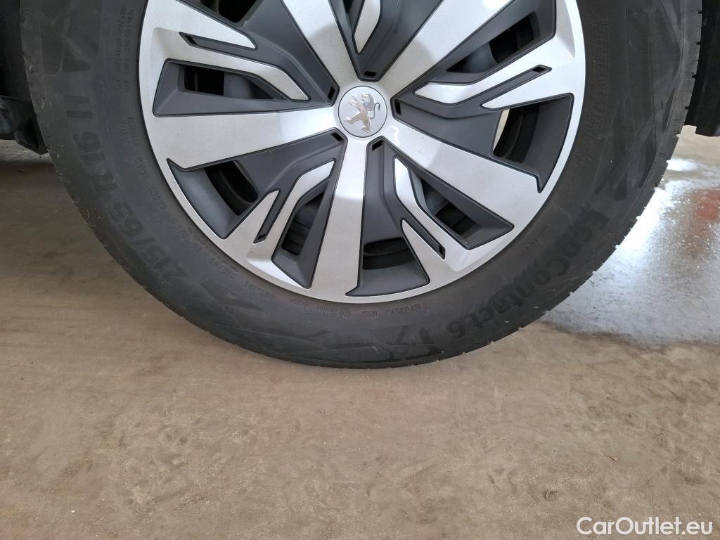  Peugeot  2008  Active Business 1.2 PureTech 100CV BVM6 E6d #31