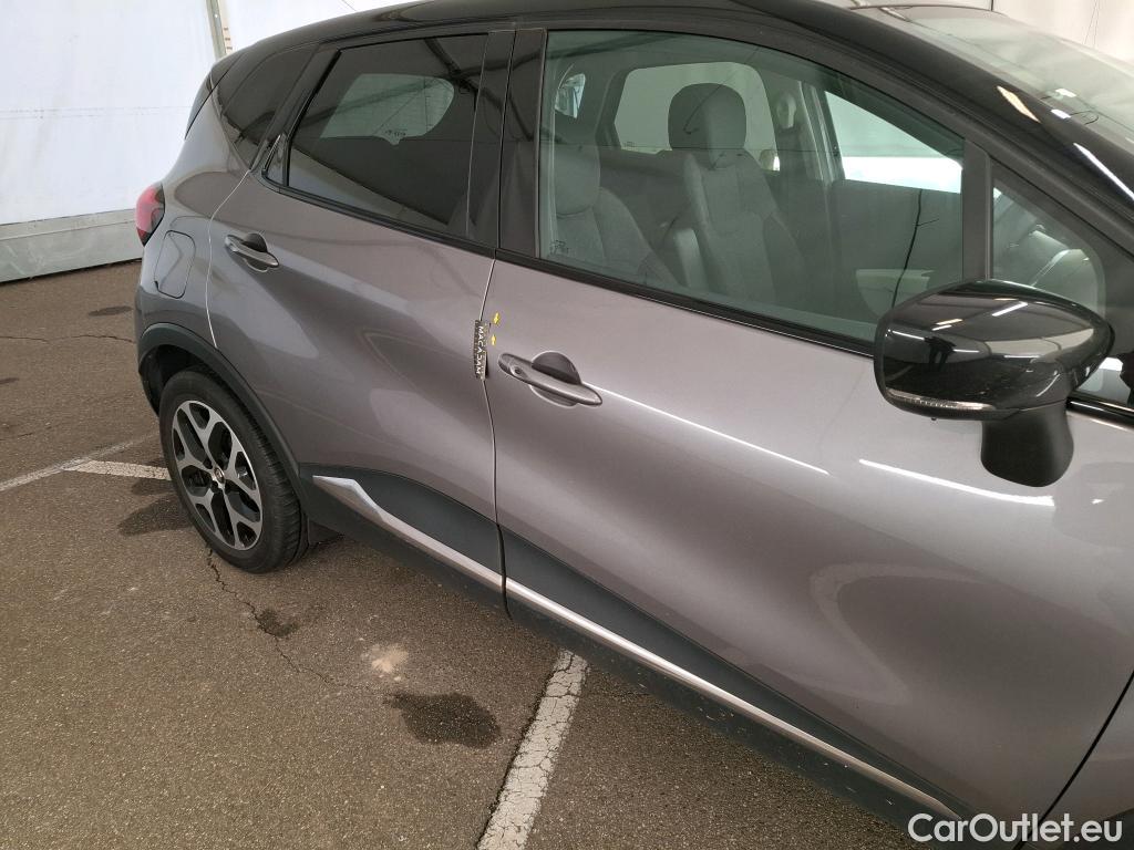  Renault  Captur RENAULT  / 2017 / 5P / Crossover Intens TCe 150 EDC FAP #13