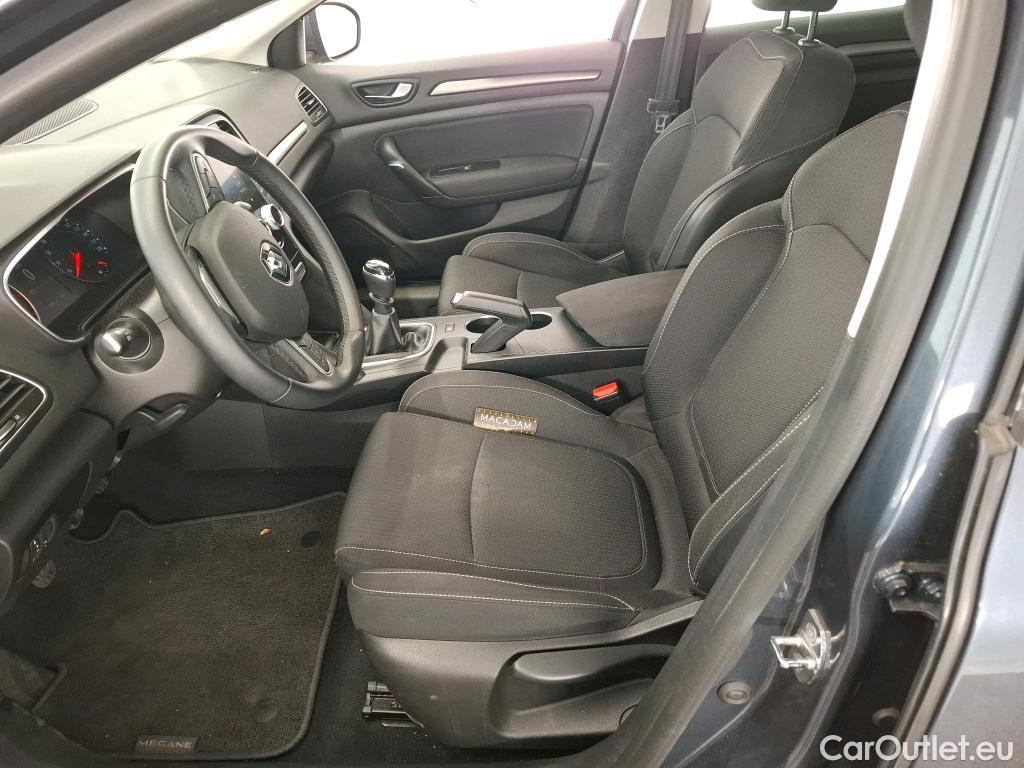  Renault  Megane  IV Berline 5 ptes. Business 1.0 TCe 115CV BVM6 E6d / VO RECONDITIONNE - PHOTOS AVANT RECONDITIONNEMENT #4