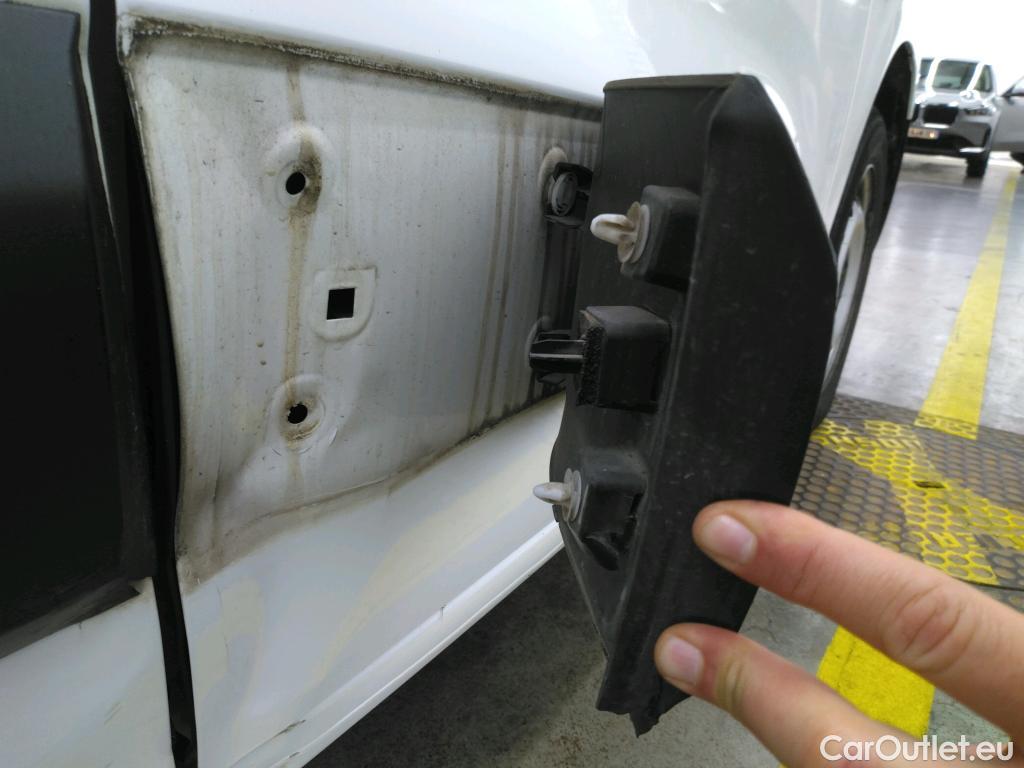  Citroen  Berlingo CITROEN  / 2018 / 4P / Fourgonnette M 1000kg PureTech 110 S&S BVM6 Driver #27