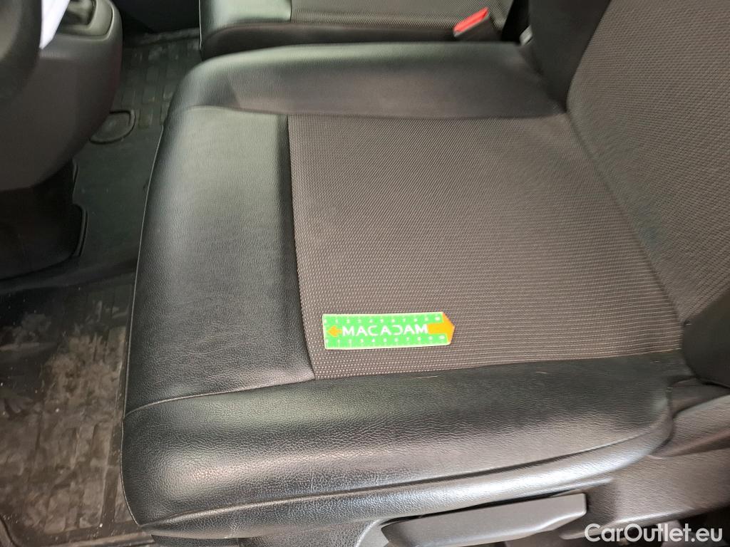  Peugeot  Expert  Fourgon Asphalt Standard 1.5 HDi 120CV BVM6 E6d #16