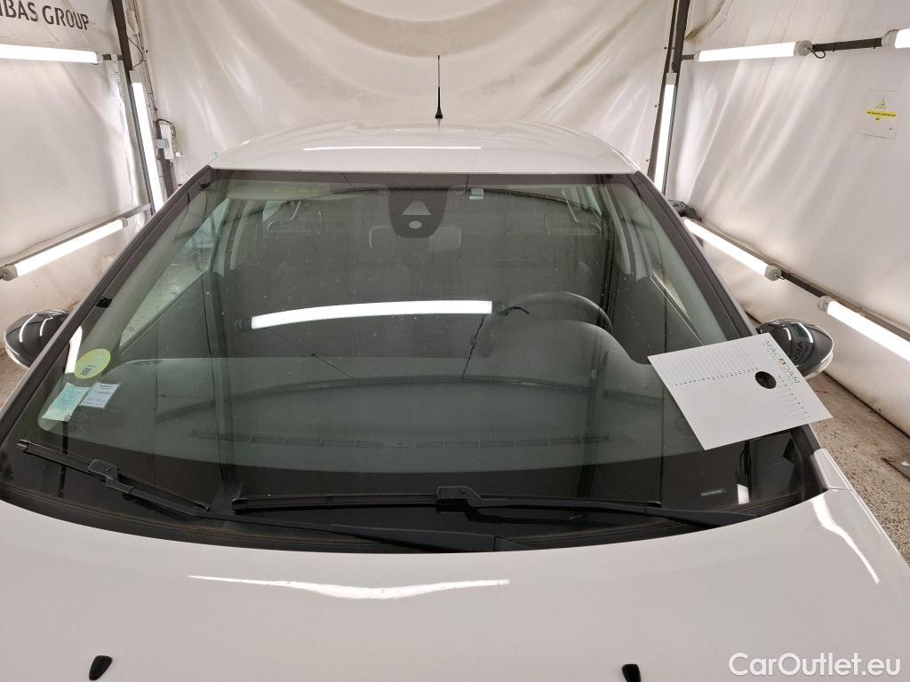  Citroen  C3  Société Feel 1.5 BlueHDI 100CV BVM6 E6d #1