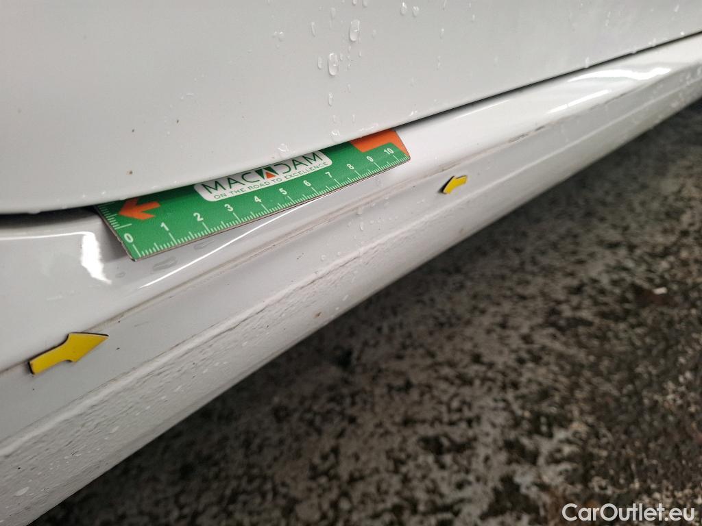  Renault  Megane  IV Berline 5pt. Société Air 1.5 dCi 90CV BVM6 E6 #18