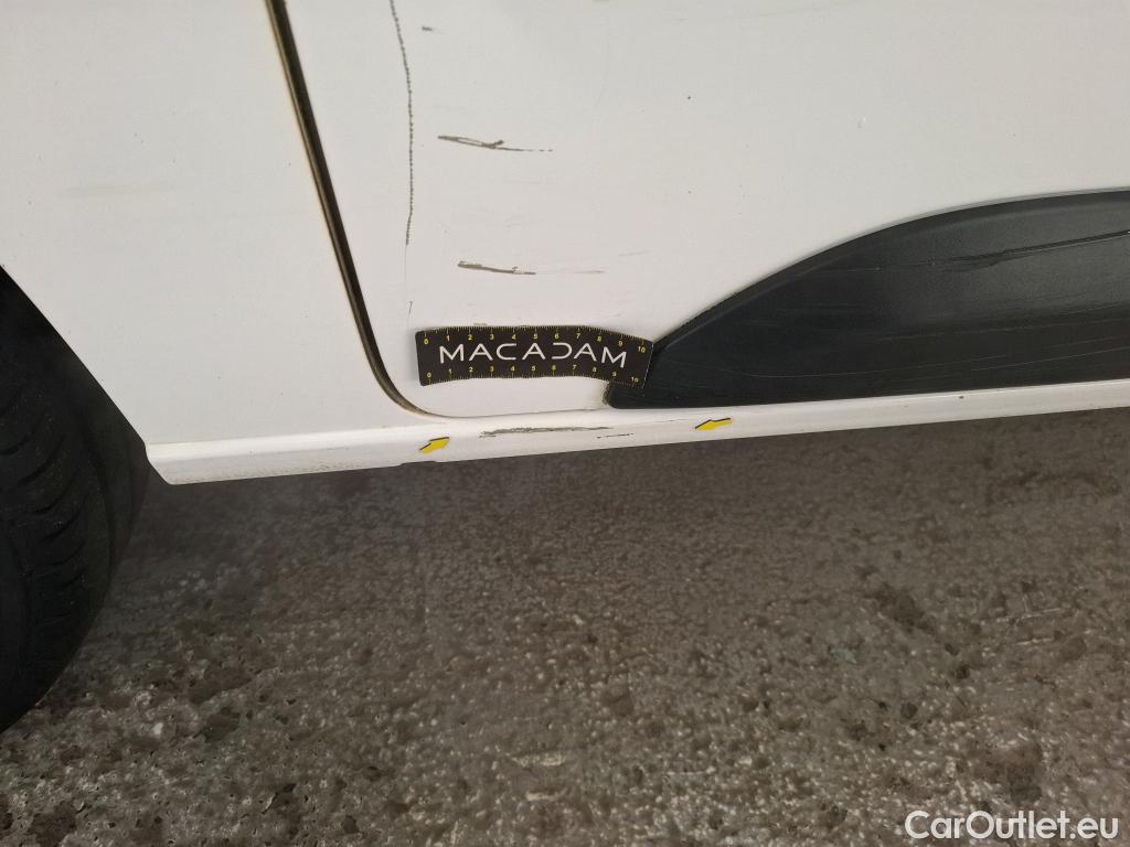  Citroen  Jumpy CITROEN  / 2016 / 4P / Fourgon tôlé XL BlueHDi 120 S&S BVM6 (340 Nm) Club #31