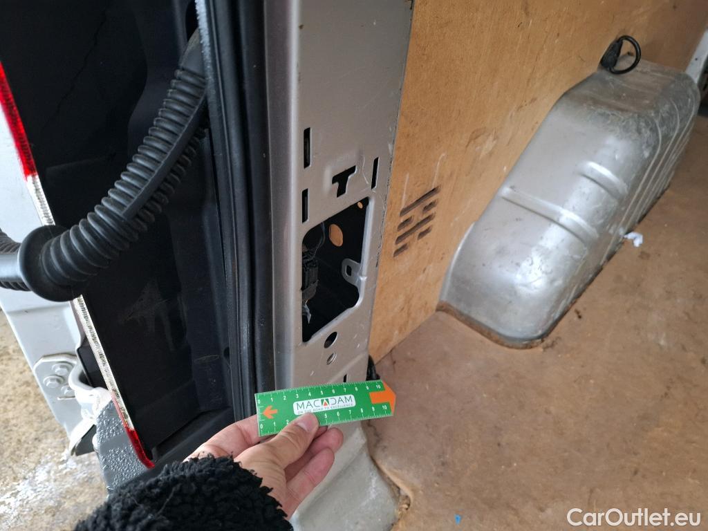  Ford  Transit  Fourgon 310 L3 Trend 2.0 TDCi 105CV BVM6 E6 #15