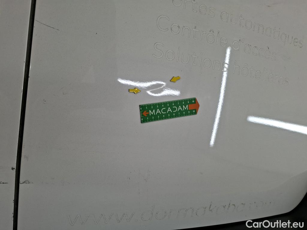  Peugeot  Expert  Fourgon Asphalt Standard 1.5 HDi 120CV BVM6 E6d #19