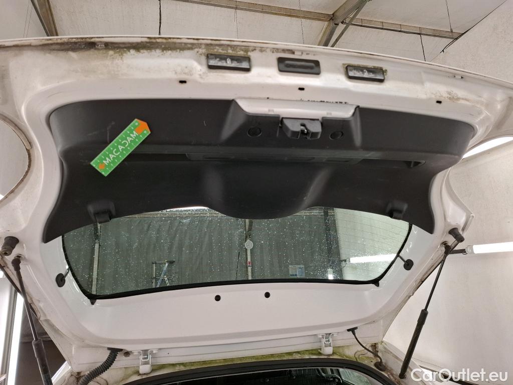  Citroen  C3  Société Feel 1.5 BlueHDI 100CV BVM6 E6d #14