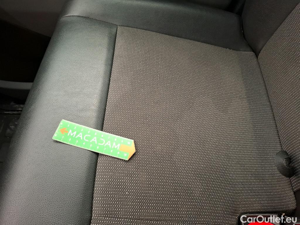  Peugeot  Expert  Fourgon Asphalt Standard 1.5 HDi 120CV BVM6 E6d #24