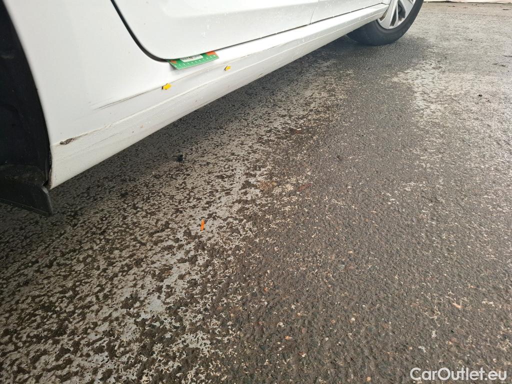  Renault  Megane  IV Berline 5pt. Société Air 1.5 dCi 90CV BVM6 E6 #17