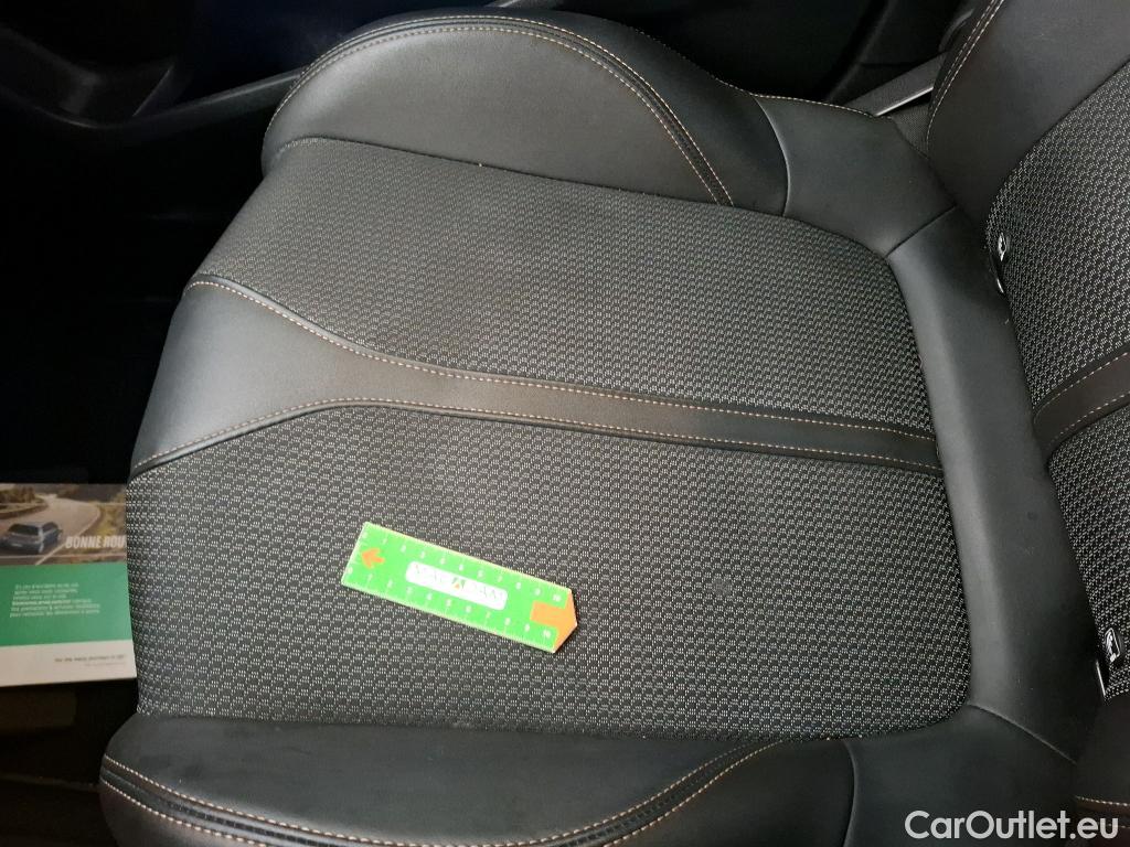  Peugeot  3008  GT 1.2 PureTech 130CV BVA8 E6d #1